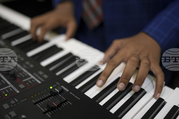 СподелиКонстантин Векер на 78 години вече не може да свири