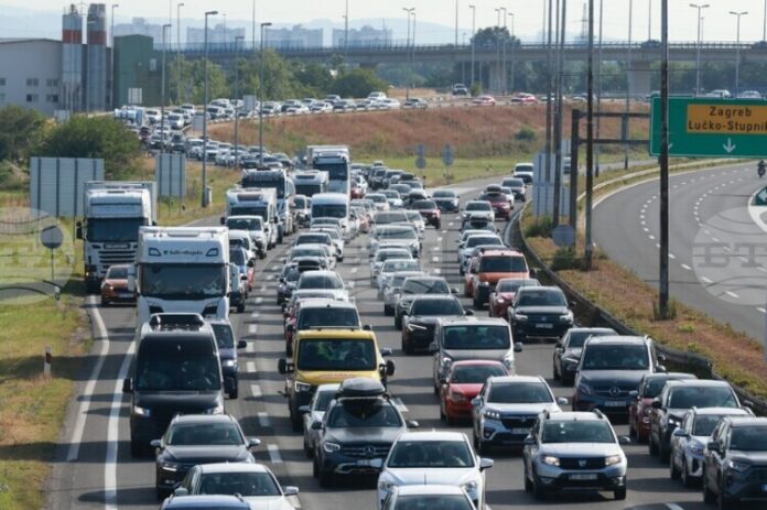 ХИНА: 47 453 нови автомобила са продадени в Хърватия през първите седем месеца на годината