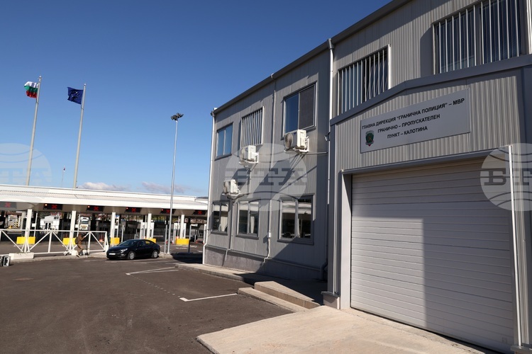 СподелиТрафикът по граничния контролно пропускателен пункт ГКПП Капитан Андреево на вход