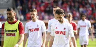 Кьолн продължи напред за Купата на Германия, след като вкара два гола в добавеното време на Регенсбург