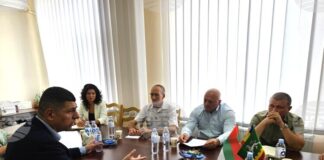 Конкретни ангажименти в защита на образователните и културни интереси на бесарабските българи пое Ивайло Мирчев при среща в Болград