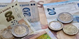 Минимална работна заплата от 1213 лева (620,20 евро) от 1 януари 2026 г. предлагат от социалното министерство