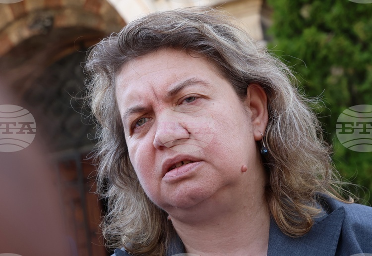 СподелиНаталия Киселова председател на парламента изрази мнение че следващата година