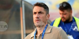 Направихме много голям мач, обезличихме ги, смята треньорът на Левски Хулио Веласкес