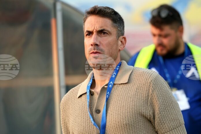 Направихме много голям мач, обезличихме ги, смята треньорът на Левски Хулио Веласкес