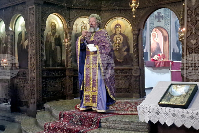 Нормално е да се стремим да бъдем велики чеда на великия Бог, отбеляза в неделната си проповед ставрофорен иконом Славчо Проданов в Търговище