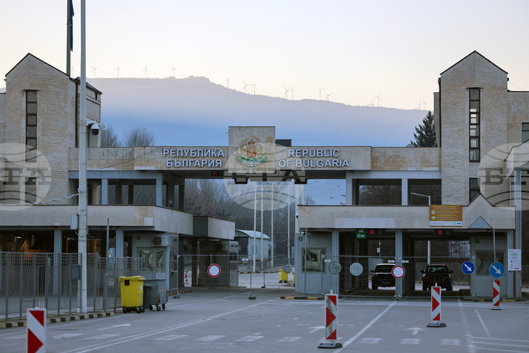 СподелиДвижението през граничните контролно пропускателни пунктове ГКПП с Турция Сърбия и