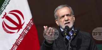 ОБНОВЕНА
                                                                                                Иранският президент пристигна на двудневно посещение в Пакистан