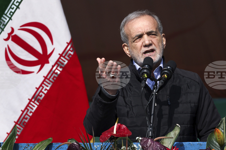 СподелиПрезидентът на Иран Масуд Пезешкиан е на двудневна визита в