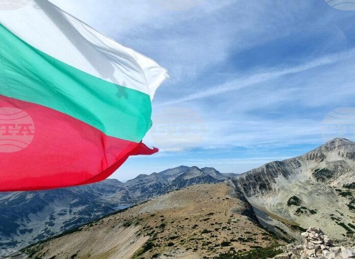 Планински спасители са провели две акции по оказване на помощ на пострадали туристи