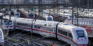 Полицията съобщи за втори палеж в рамките на два дни на ключова германска железопътна линия