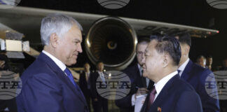 Председателят на руската Държавна дума Вячеслав Володин се срещна със севернокорейския лидер Ким Чен-ун в Пхенян