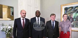 ПРЕГЛЕД НА ПЕЧАТА 
                                                                                                Западни и близкоизточни издания коментират задействането на механизма за връщане на санкциите срещу Иран