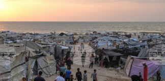 ПРЕГЛЕД НА ПЕЧАТА
                                                                                                Западни издания коментират последните развития около войната в Газа