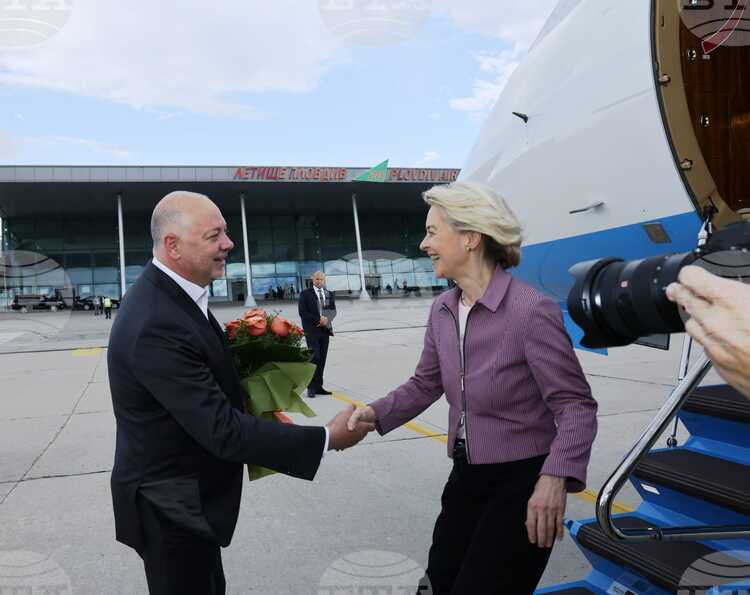 СподелиПремиер Росен Желязков приветства председателя на Европейската комисия Урсула фон