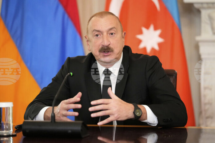 Президентът на Азербайджан Илхам Алиев осъди руските удари по азербайджански петролни и газови съоръжения в Украйна