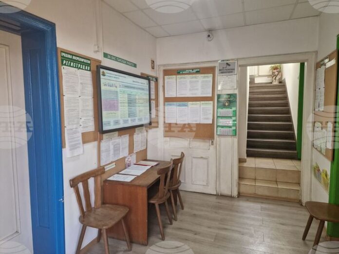 Регистрираната безработица в община Троян в края на полугодието е 4,3 на сто, по данни на Бюрото по труда