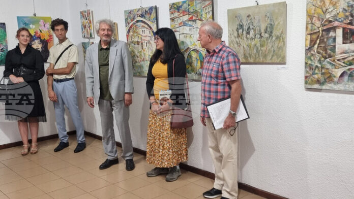 Родопите са духовна планина, която запазва българския дух и автентичност, каза художникът Валери Валдиц на откриване на изложба в Смолян