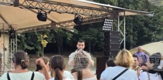 С концерт на Вениамин и "Трибуна на младите" бе отбелязан Международният ден на младежта в Добрич