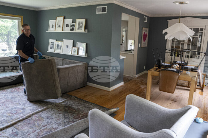 САЩ могат да наложат мита на вноса на мебели до САЩ могат да наложат мита на вноса на мебели до края на годината