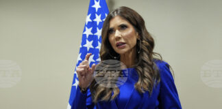 САЩ ще боядисат оградата по границата с Мексико в черно, за да възпрепятстват преминаването