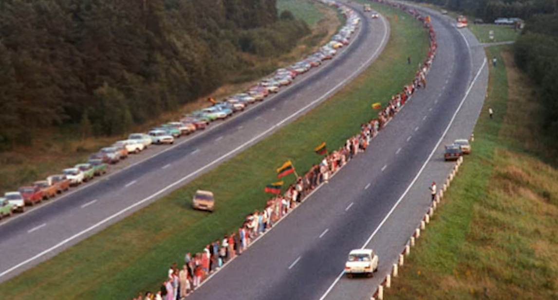 Балтийският път