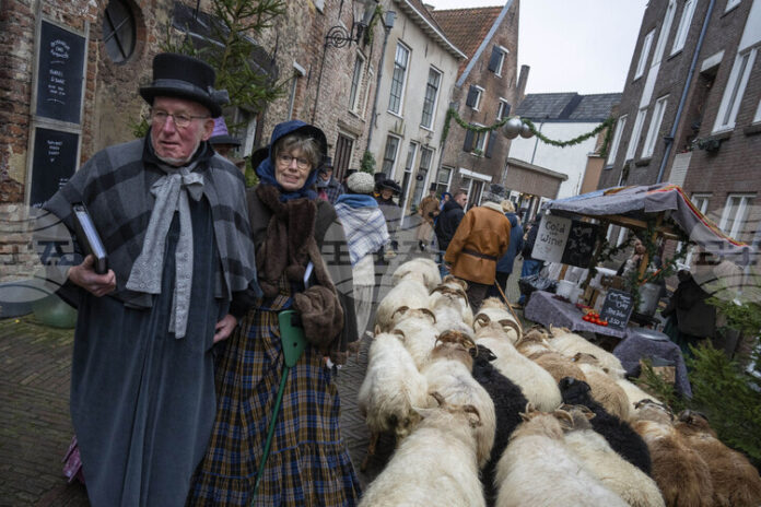 Скици на Чарлз Дикенс се излагат за първи път в Лондон