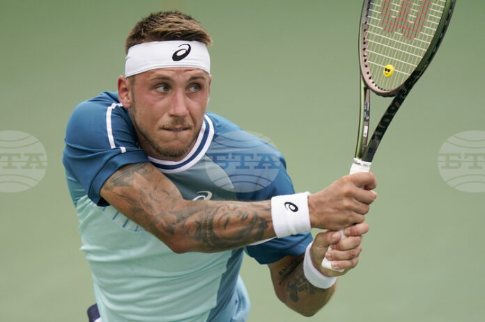 Словакът Алекс Молчан триумфира на сингъл на турнира по тенис от сериите "Чалънджър 75" в София