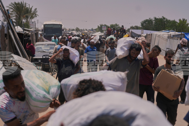 СподелиДнес специалният пратеник на Белия дом Стив Уиткоф пристигна в