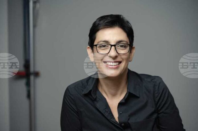 Тазгодишните Национални есенни изложби са вдъхновени от образите на артистичния Пловдив в миналото, каза пред БТА кураторът Весела Ножарова