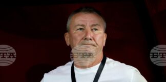 Треньорът на Септември Стамен Белчев: "Владеем топката и доникъде"