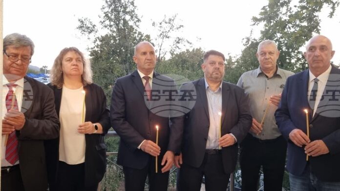 Трябва да има взаимодействие и диалог между институциите, но това изисква правителството да се еманципира от задкулисието, каза Румен Радев