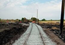 От Дунав до Егейско море: Как България влиза в нов европейски транспортен коридор Възстановено е движението на влаковете в участъка Любеново – Симеоновград след инцидента, при който се обърнаха и горяха цистерни с гориво