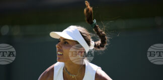 Виктория Томова се класира за втория кръг на турнира по тенис УТА 1000 в Синсинати