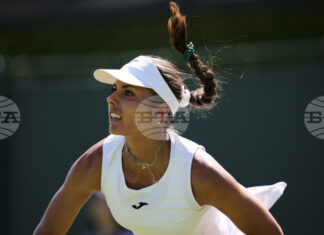 Виктория Томова допусна поражение в първия кръг на квалификациите на турнира по тенис в Индиън Уелс Виктория Томова се класира за втория кръг на турнира по тенис УТА 1000 в Синсинати