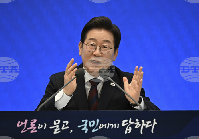 Южна Корея ще възстанови споразумението за прекратяване на военните действия Южна Корея ще възстанови споразумението за прекратяване на военните действия по границата с Северна Корея