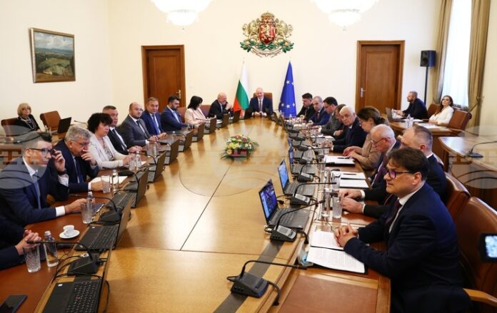 Законодателната програма на Министерски съвет за юли - декември включва 61 законопроекта