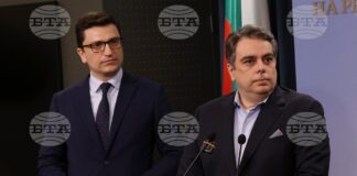 Асен Василев и Венко Сабрутев