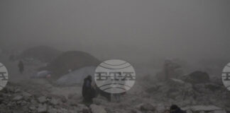 Разрушения при земетресението в афганистанската провинция Херат