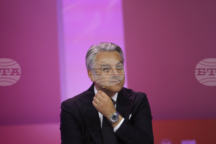 СподелиПри днешното извънредно заседание акционерите на Керинг Kering който притежава