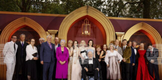 Актьорите от "Имението Даунтън" се сбогуват с публиката с третия и последен филм от поредицата