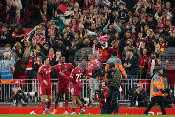 Александър Исак вкара първия си гол с екипа на Ливърпул при успех над Саутхямптън за Купата на Лигата