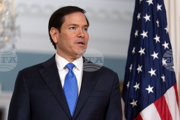 СподелиДнес в Израел пристигна американският държавен секретар Марко Рубио съобщава