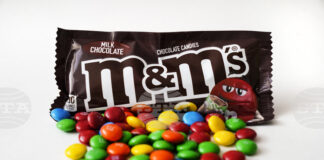 Антимонополните органи на ЕС възобновяват разследването на офертата на "Марс" за производителя на чипса "Прингълс", като решението се очаква на 19 декември