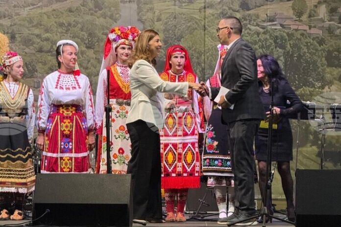 АРМЕНПРЕС: Арменското посолство в България бе удостоено с наградата „Златна монета култура“