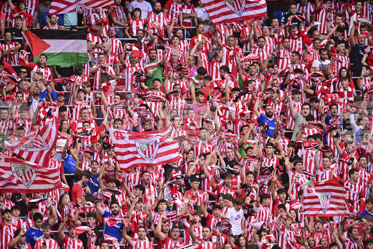 СподелиФутболният отбор на Атлетик Билбао не успя да постигне победа