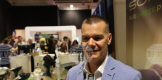 Авиацията се развива бързо, в следващите 20 години трафикът ще се удвои и ще има нужда от кадри, каза за БТА пилотът Марио Бакалов