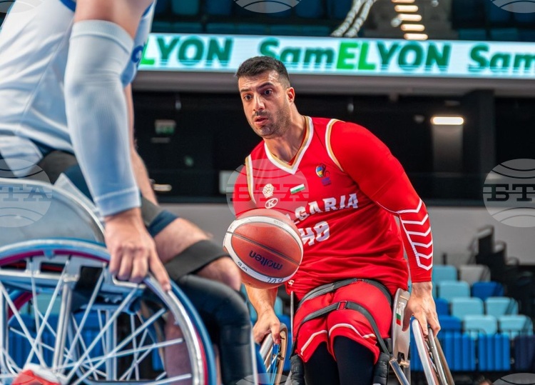 СподелиНационалният отбор на България по баскетбол на колички постигна трета