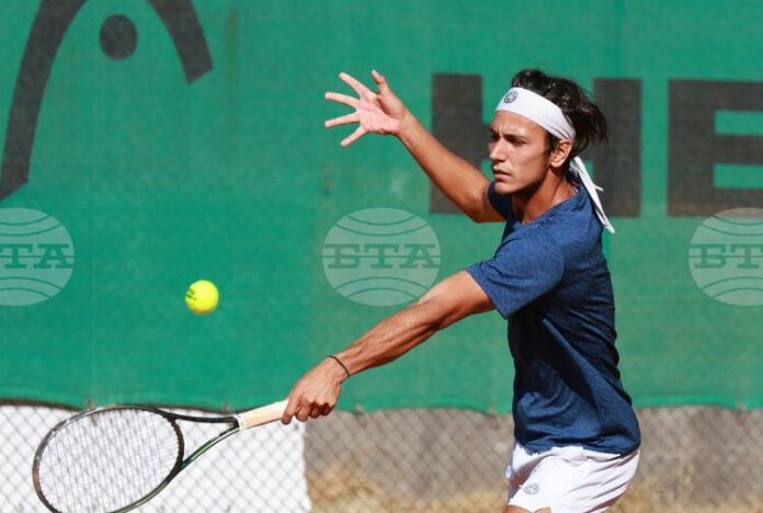 Българският тенисист Антъни Генов се класира за полуфиналите на двойки на "Чалънджър" във Франция