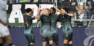 Бившият треньор на Вердер Бремен Томас Шааф може да се зърне към работа във футбола